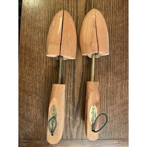 Woodlore Split Toe Adjustable Shoe Tree Wooden Cedar Forms Unisex